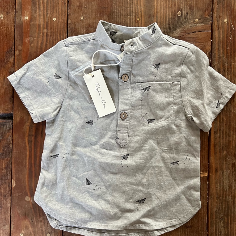 NWT Rylee + Cru button top | 6-12 months
